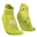 pol_pm_COMPRESSPORT-Skarpetki-do-biegania-krotkie-ProRacing-Socks-V4-fluo-zolte-5127_1.png